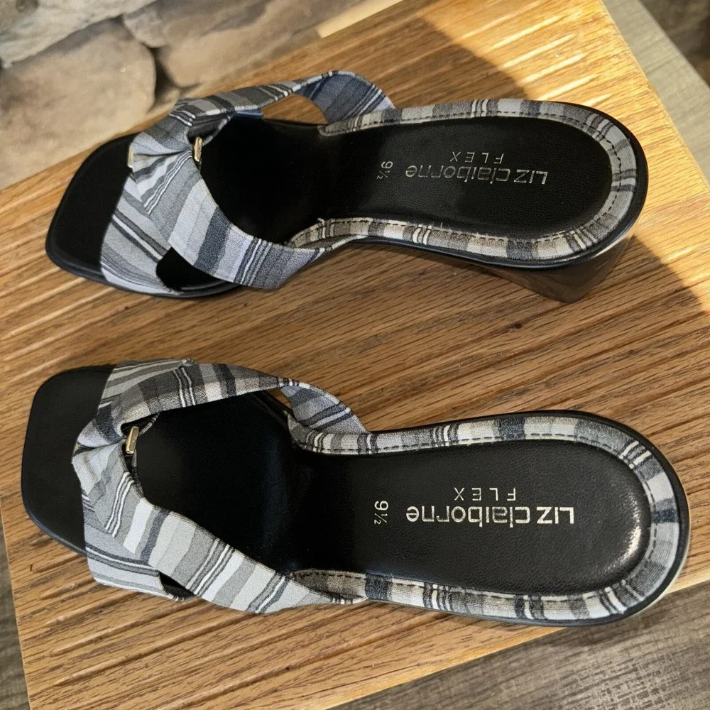 Liz Claiborne Flex Grey Striped shoes peep toe sandals Wedge Heel womens sz 9.5